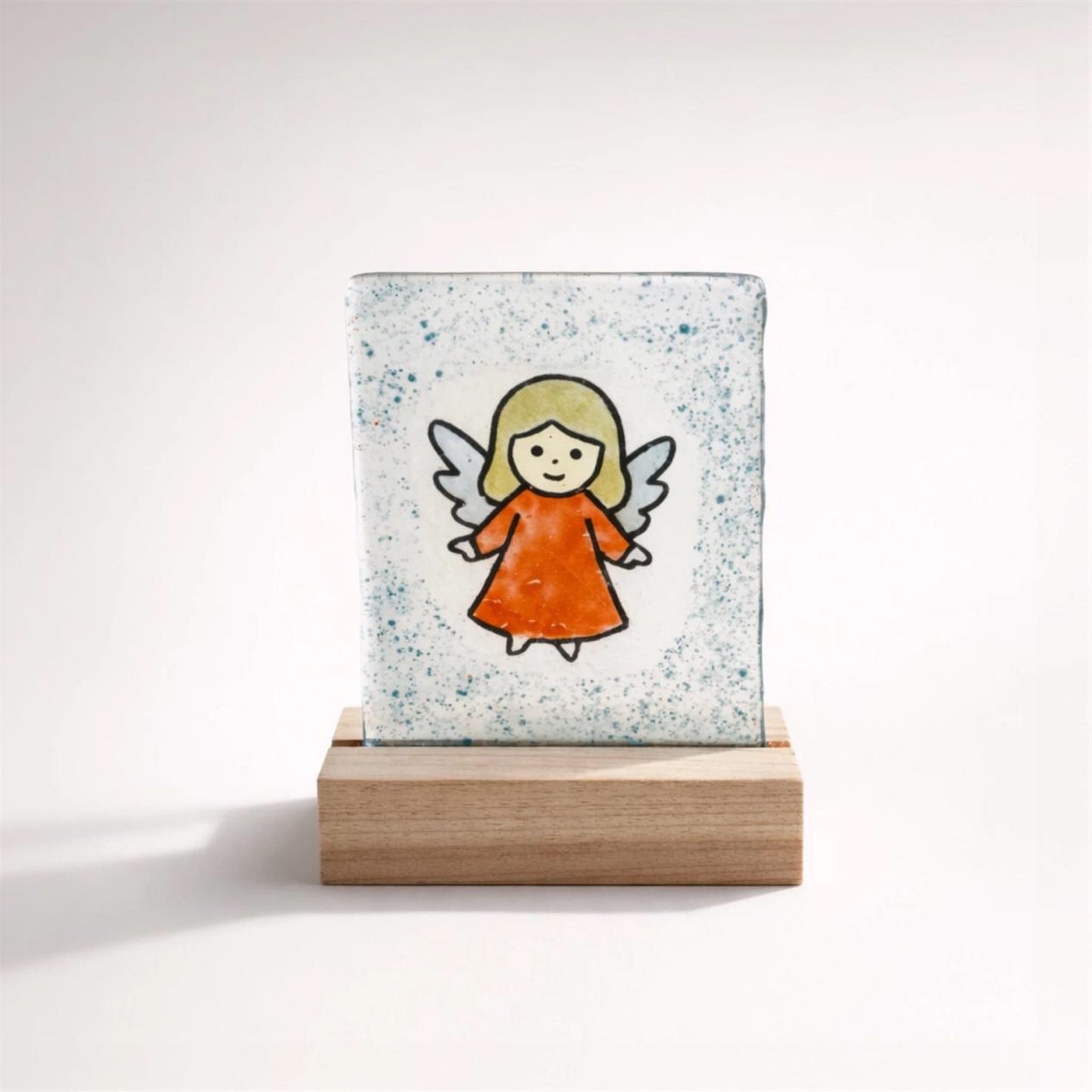 მფარველი ანგელოზის შუშის სუვენირი