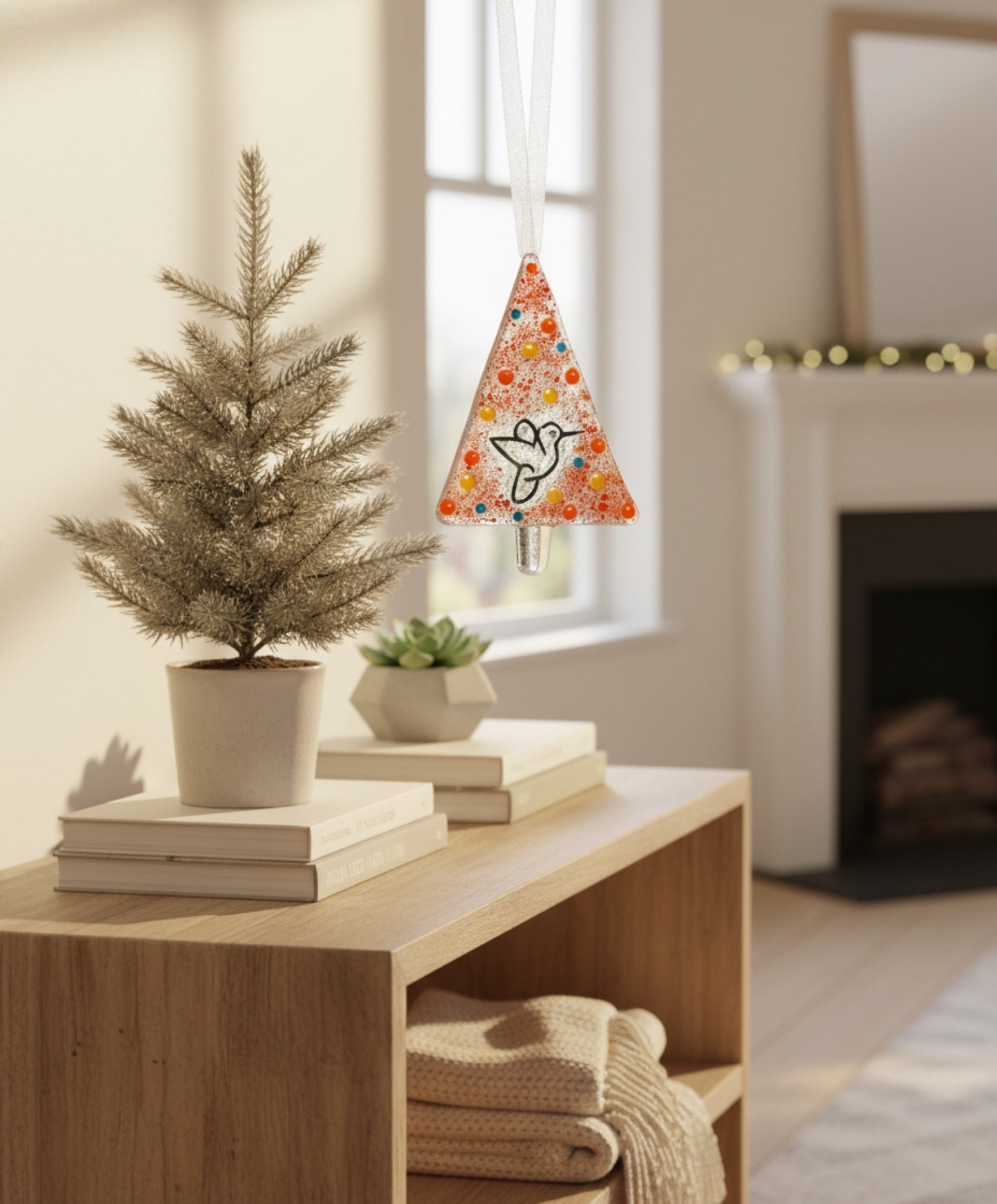 Hummingbird Dots Tree